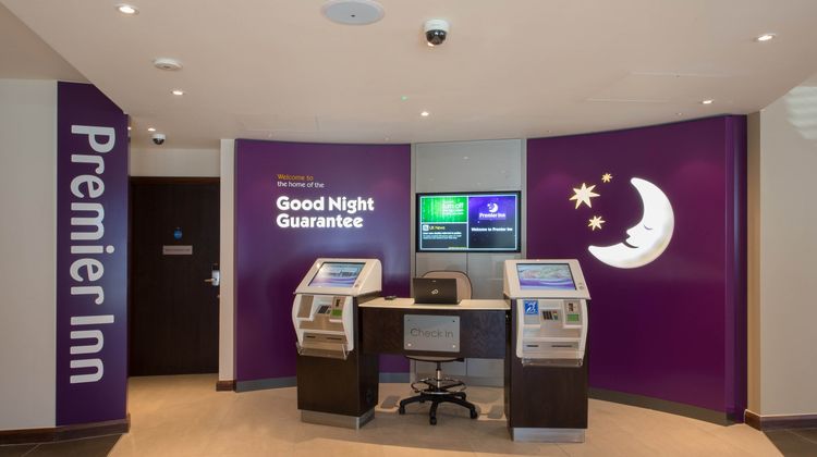 Premier Inn London Edmonton Lobby