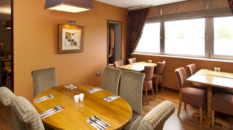 Premier Inn London Hanger Lane Lobby