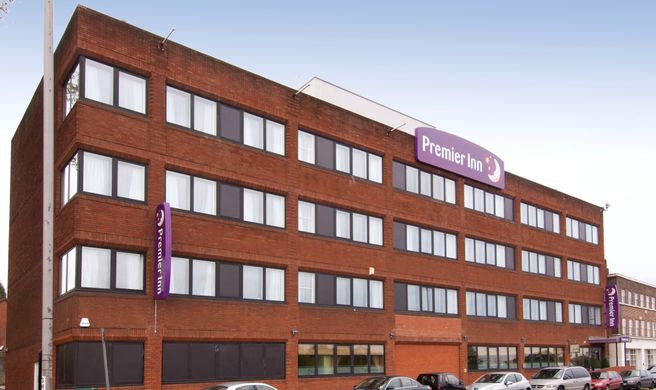 Premier Inn London Hanger Lane Exterior