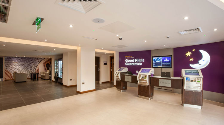 Premier Inn London Holborn Lobby