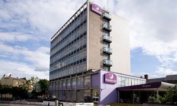 Premier Inn London Putney Bridge