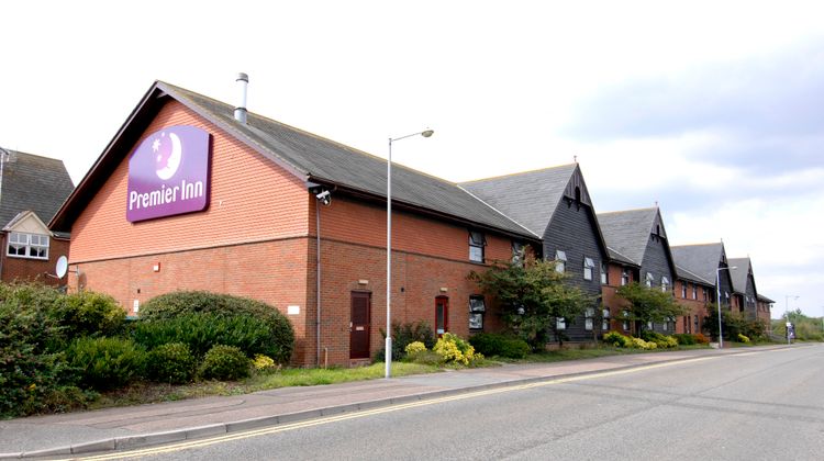 Premier Inn Poole Centre (Holes Bay) Exterior
