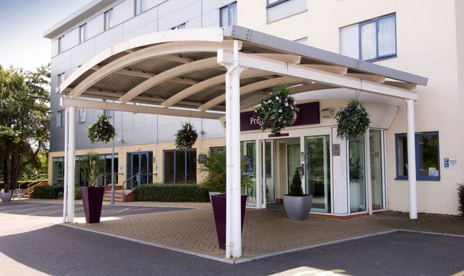 Premier Inn Poole North Exterior