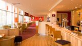 <b>Premier Inn Reading Central Lobby</b>. Images powered by <a href="https://www.leonardoworldwide.com/" title="Leonardo Worldwide" target="_blank">Leonardo</a>.