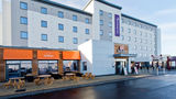 <b>Premier Inn Reading South Gateway Exterior</b>. Images powered by <a href="https://www.leonardoworldwide.com/" title="Leonardo Worldwide" target="_blank">Leonardo</a>.