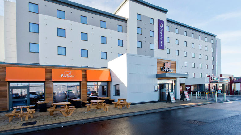 <b>Premier Inn Reading South Gateway Exterior</b>. Images powered by <a href="https://www.leonardoworldwide.com/" title="Leonardo Worldwide" target="_blank">Leonardo</a>.