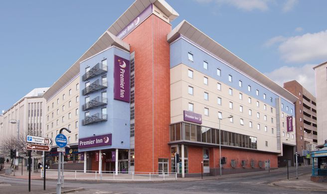 Premier Inn Sheffield City C. (Angel St) Exterior