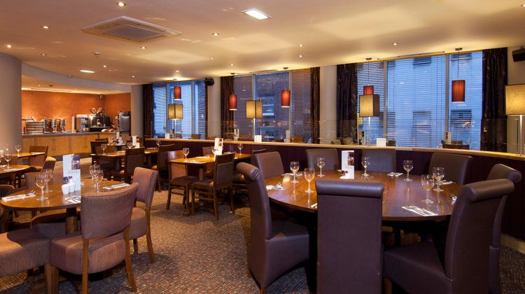 Premier Inn Sheffield City C. (Angel St) Lobby