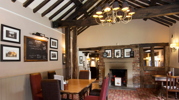 Premier Inn Silverstone Lobby