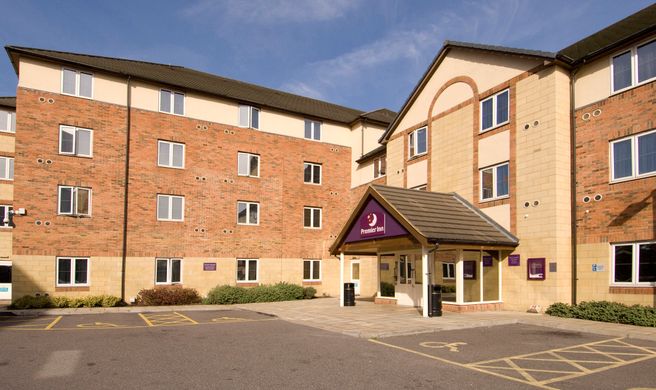Premier Inn Slough Exterior