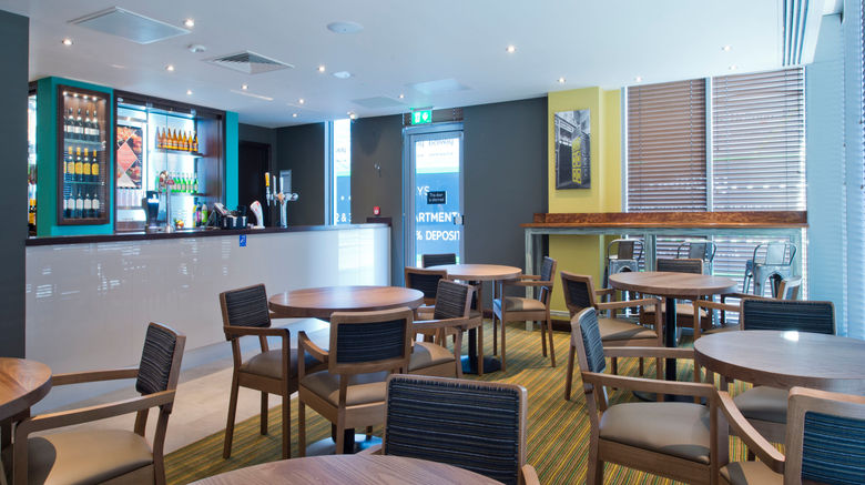 <b>Premier Inn Slough Central South Lobby</b>. Images powered by <a href="https://www.leonardoworldwide.com/" title="Leonardo Worldwide" target="_blank">Leonardo</a>.
