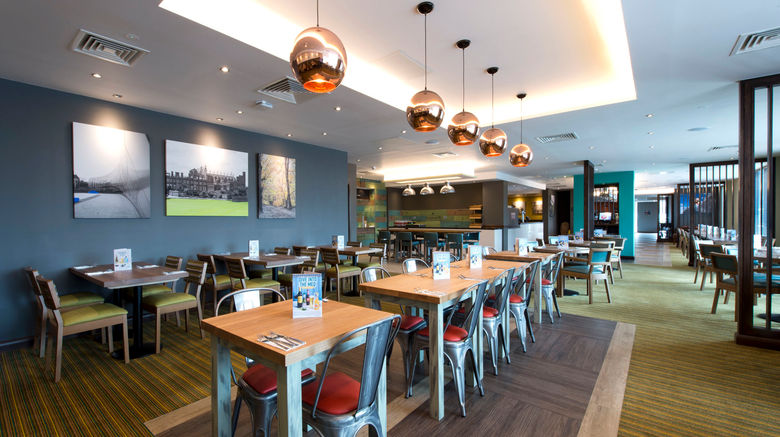 <b>Premier Inn Slough West Lobby</b>. Images powered by <a href="https://www.leonardoworldwide.com/" title="Leonardo Worldwide" target="_blank">Leonardo</a>.