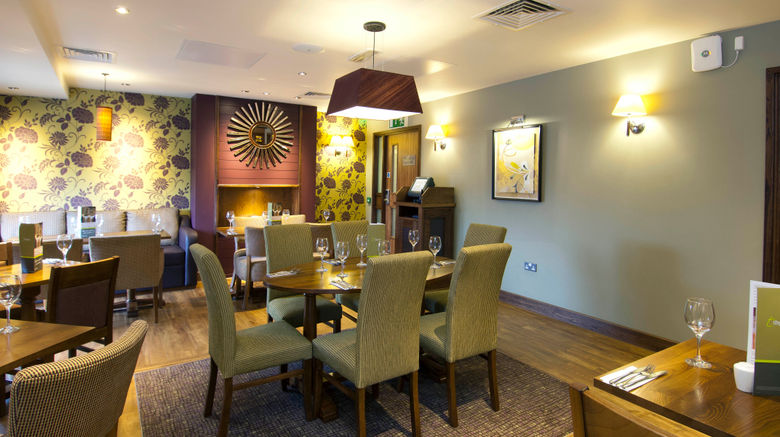 <b>Premier Inn Solihull Town Centre Hotel Lobby</b>. Images powered by <a href="https://www.leonardoworldwide.com/" title="Leonardo Worldwide" target="_blank">Leonardo</a>.