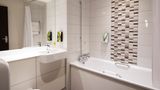 Premier Inn Southampton Cumberland Room
