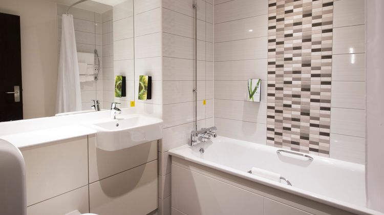 Premier Inn Southampton Cumberland Room