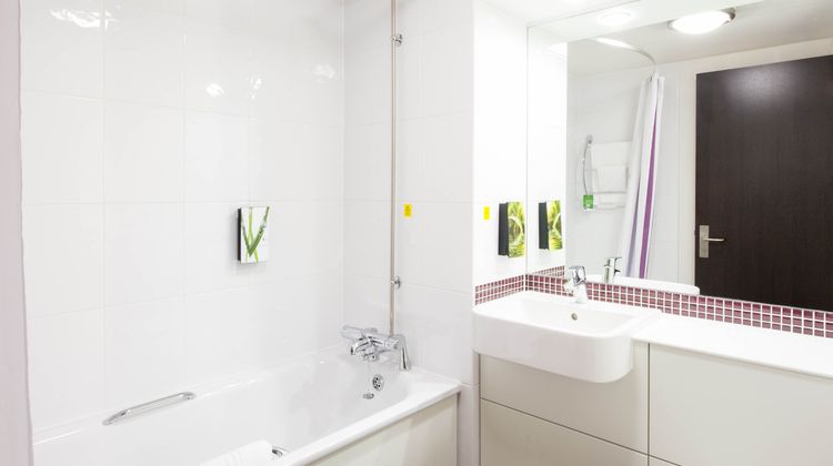 Premier Inn St Albans City Centre Room