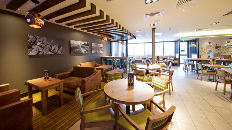 <b>Premier Inn St Andrews Lobby</b>. Images powered by <a href="https://www.leonardoworldwide.com/" title="Leonardo Worldwide" target="_blank">Leonardo</a>.