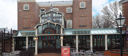 Premier Inn Stockport Central Exterior