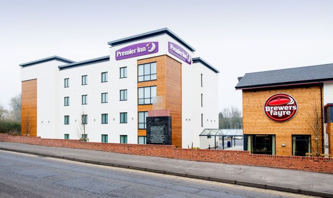 Premier Inn Stourbridge Town Centre Exterior