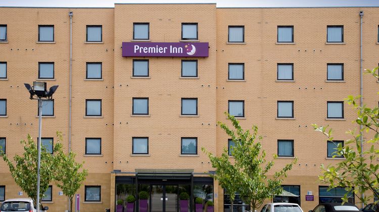 Premier Inn Stevenage Central Exterior