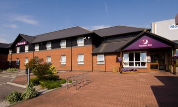 Premier Inn Swansea North