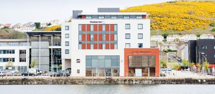 Premier Inn Swansea Waterfront Exterior