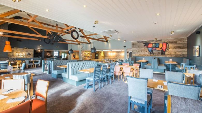 <b>Premier Inn Swindon West Lobby</b>. Images powered by <a href="https://www.leonardoworldwide.com/" title="Leonardo Worldwide" target="_blank">Leonardo</a>.