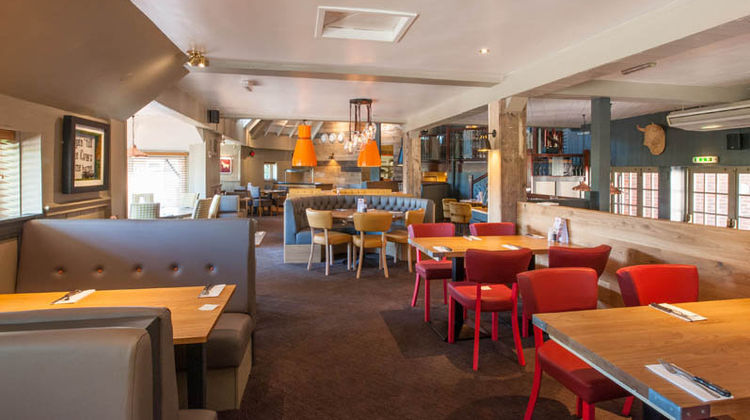 Premier Inn Tamworth Central Lobby
