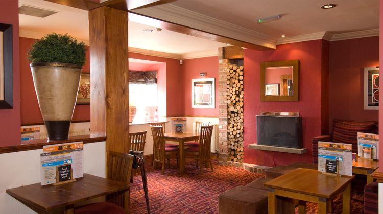 Premier Inn Tamworth South Lobby