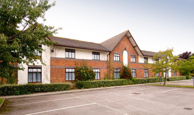 Premier Inn Taunton East Exterior