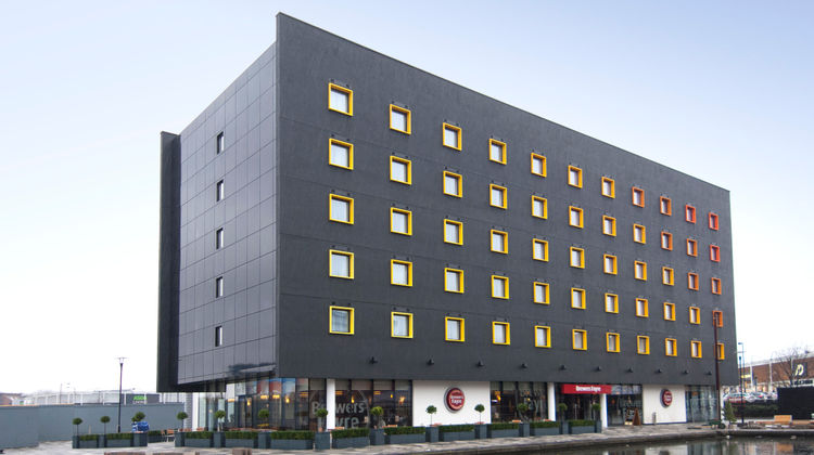 Premier Inn Walsall Town Centre Exterior