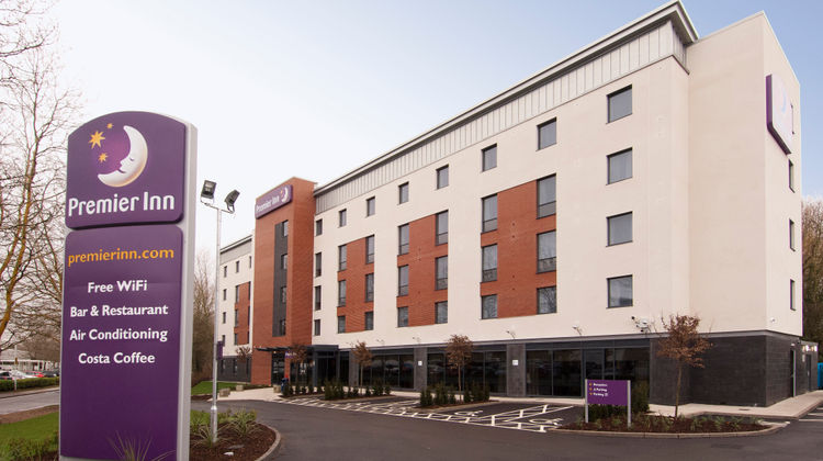 Premier Inn Warwick Exterior