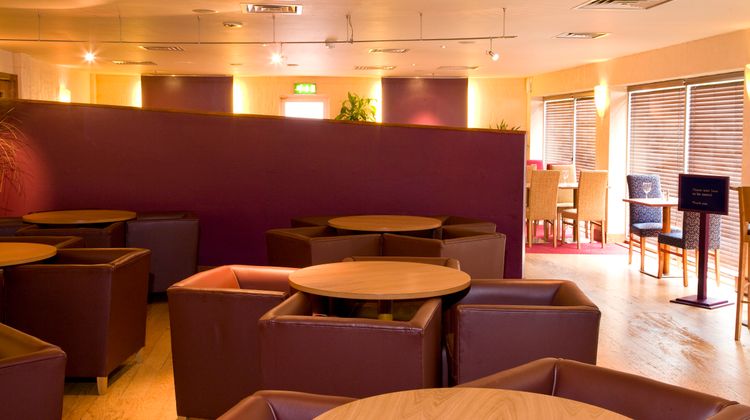 Premier Inn Watford Central Lobby