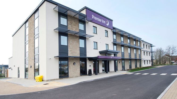 Premier Inn Wells (Somerset) Hotel Exterior