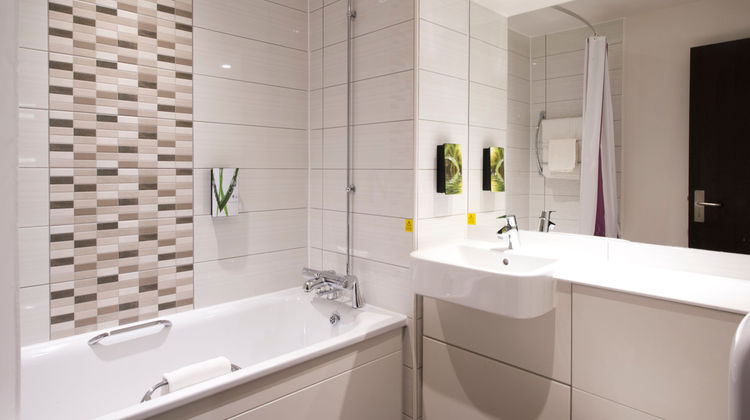 Premier Inn Wells (Somerset) Hotel Room