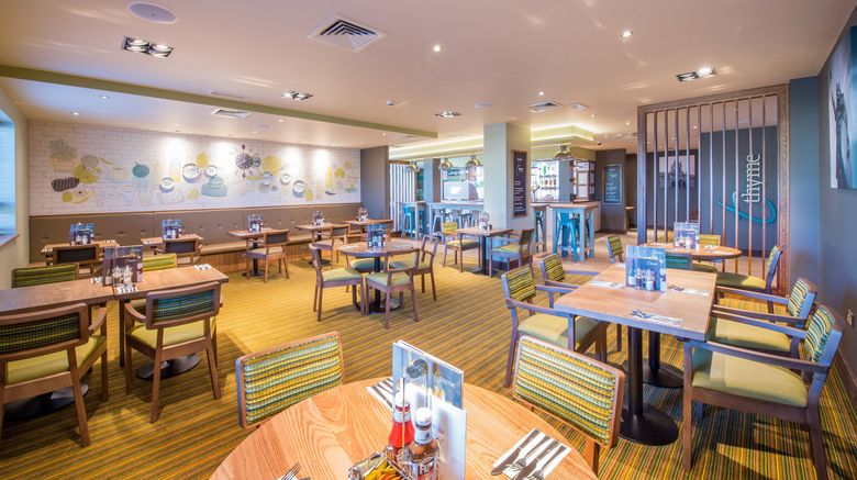 <b>Premier Inn Winchester Lobby</b>. Images powered by <a href="https://www.leonardoworldwide.com/" title="Leonardo Worldwide" target="_blank">Leonardo</a>.