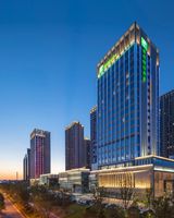Holiday Inn Fuyang