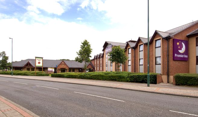 Premier Inn Birmingham South (Rubery) Exterior