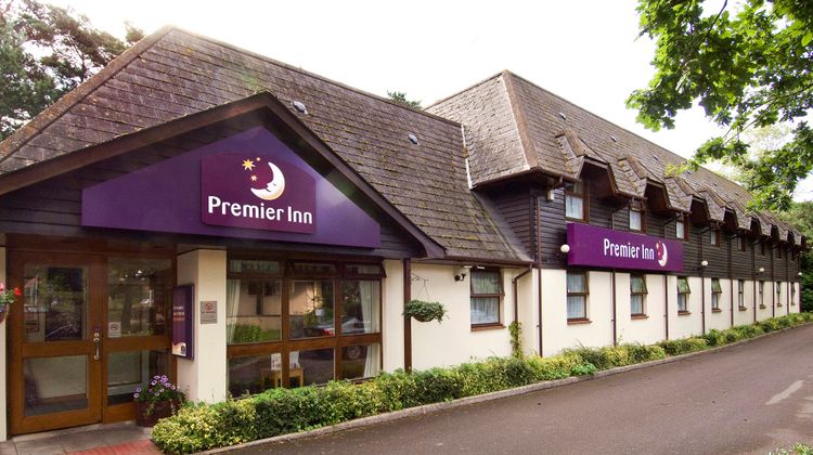 Premier Inn Bournemouth Ferndown Exterior