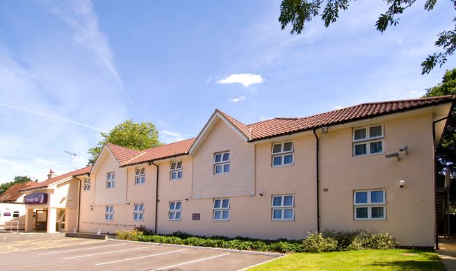 Premier Inn Bracknell (Twin Bridges) Exterior