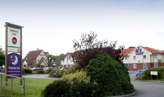 Premier Inn Braintree (A120) Exterior