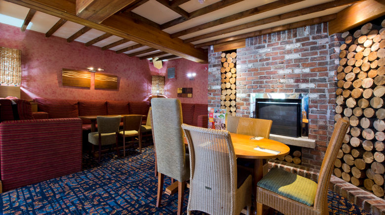<b>Premier Inn Bristol South Lobby</b>. Images powered by <a href="https://www.leonardoworldwide.com/" title="Leonardo Worldwide" target="_blank">Leonardo</a>.