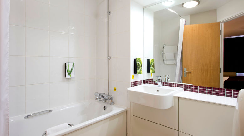 <b>Premier Inn Bristol South Room</b>. Images powered by <a href="https://www.leonardoworldwide.com/" title="Leonardo Worldwide" target="_blank">Leonardo</a>.