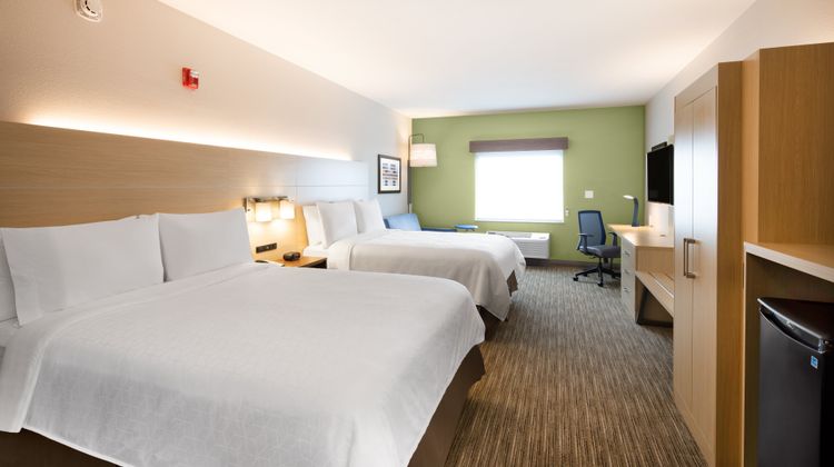 Holiday Inn Express/Stes Sanibel Gateway Room