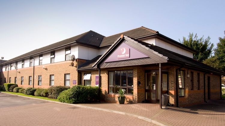 Premier Inn Cardiff City South Exterior