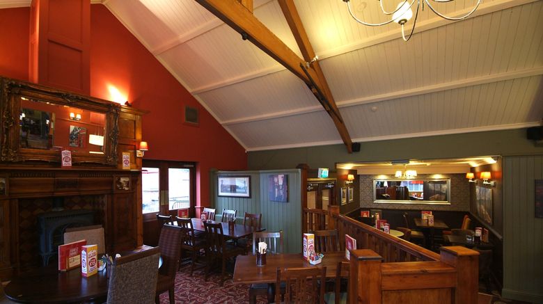<b>Premier Inn Chester Central (North) Lobby</b>. Images powered by <a href="https://www.leonardoworldwide.com/" title="Leonardo Worldwide" target="_blank">Leonardo</a>.