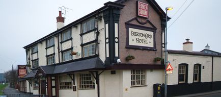 Premier Inn Chester Central (North) Exterior