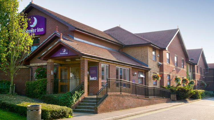 Premier Inn Colchester (A12) Exterior