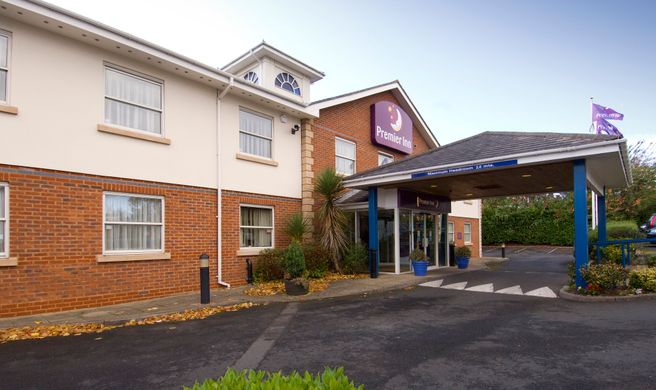 Premier Inn Coventry South (A45) Exterior