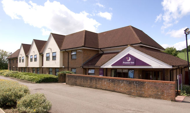 Premier Inn Dunstable South (A5) Exterior